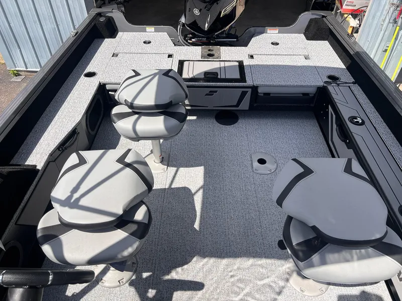 Slide: The Image of Starcraft 188 Delta DC 2025 - 9