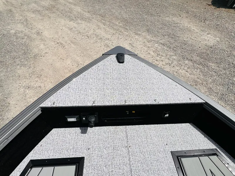 Slide: The Image of Starcraft 188 Delta DC 2025 - 18