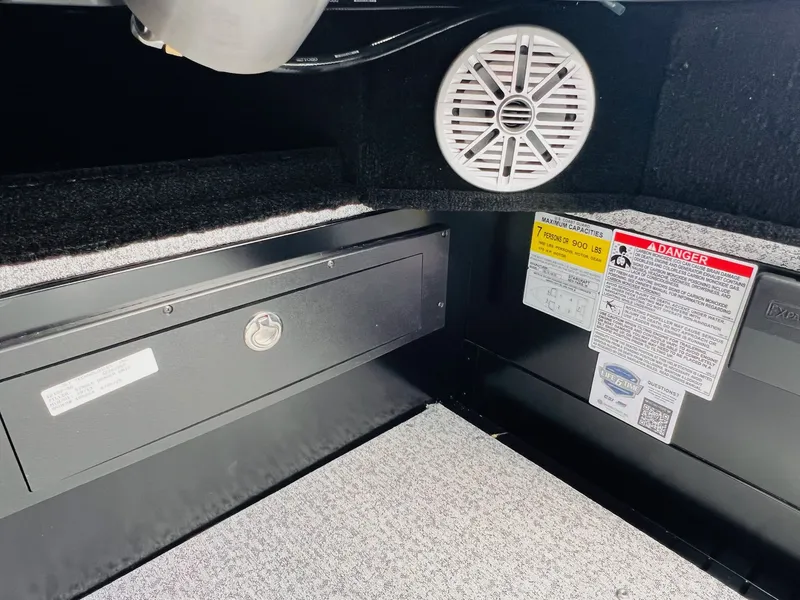 Slide: The Image of Starcraft 188 Delta DC 2025 - 24