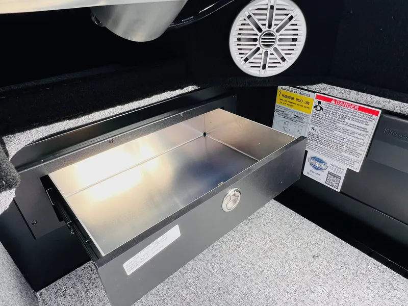 Slide: The Image of Starcraft 188 Delta DC 2025 - 48