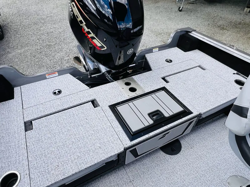 Slide: The Image of Starcraft 188 Delta DC 2025 - 7