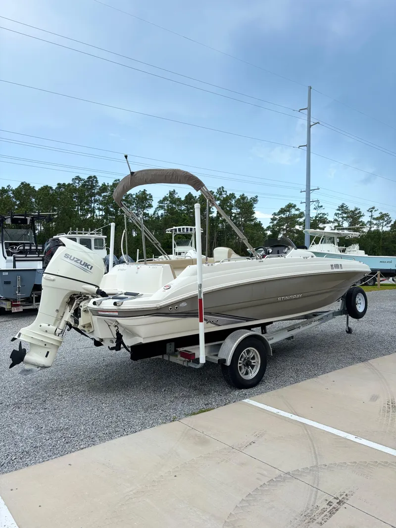 Slide: The Image of Stingray 192 SC 2019 - 3