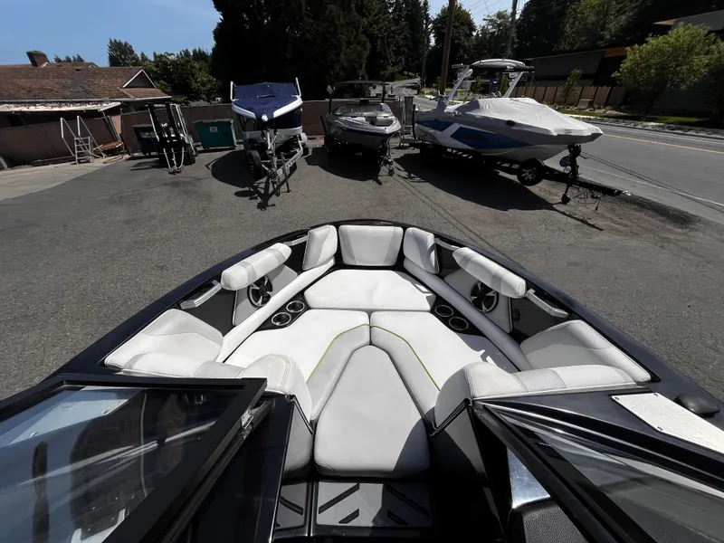 Slide: The Image of Malibu Wakesetter 21 VLX 2017 - 13