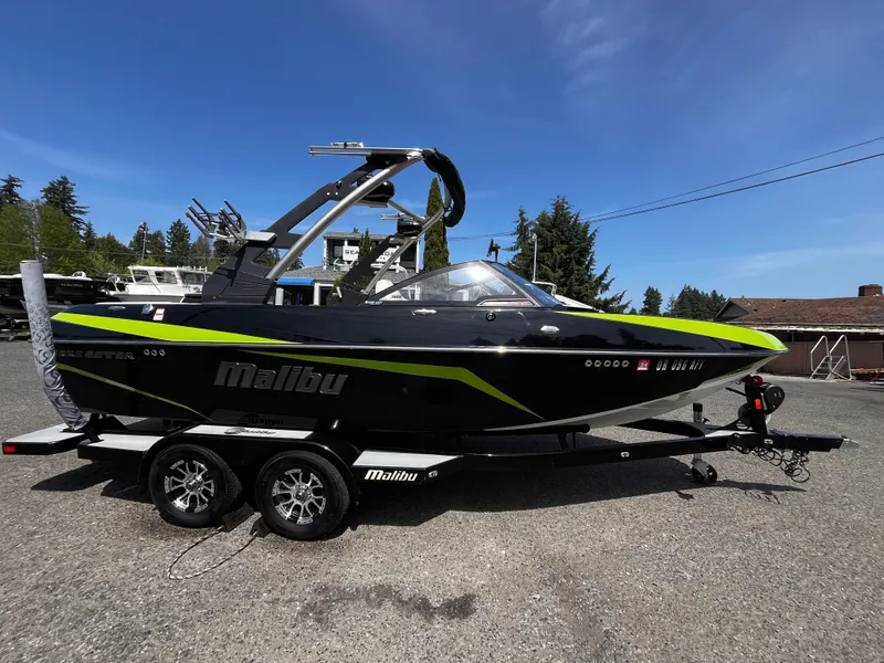 Slide: The Image of Malibu Wakesetter 21 VLX 2017 - 4