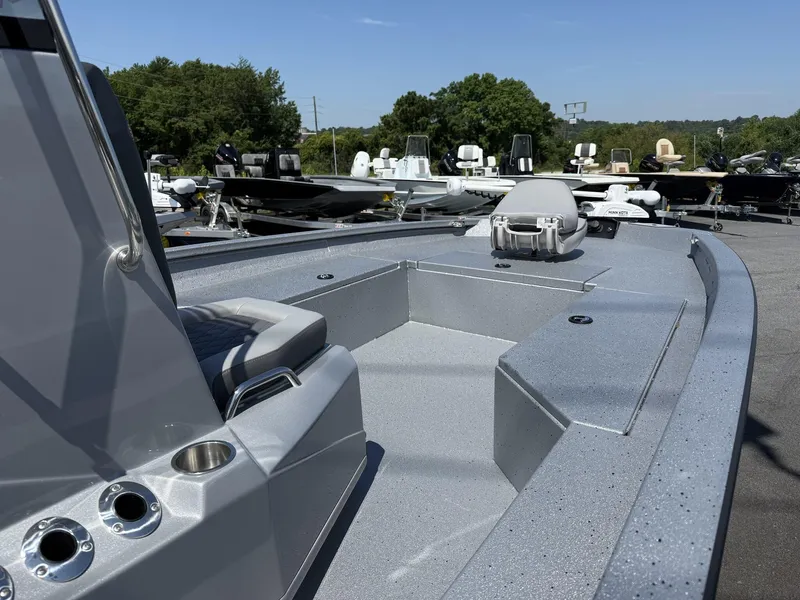 Slide: The Image of Xpress Hyper-Lift Series H22B 2026 - 2