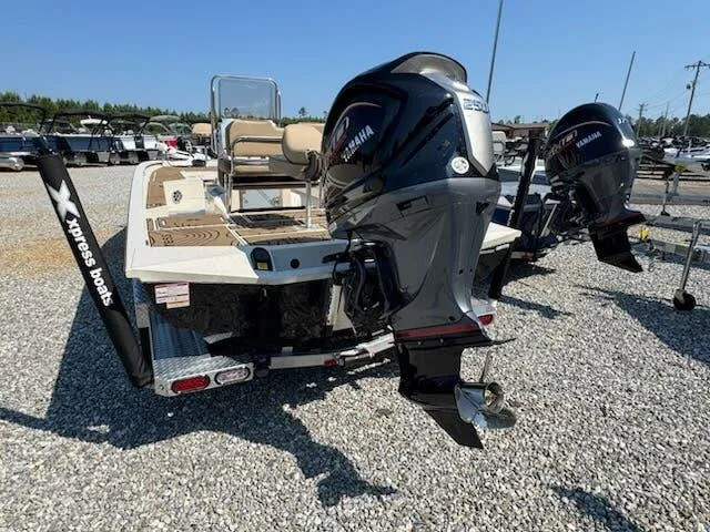 Slide: The Image of Xpress Hyper-Lift Bay Series H24 BAY 2026 - 5