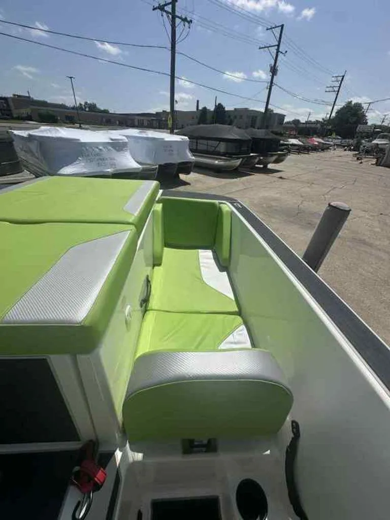 Slide: The Image of Heyday Wake Boats WT-1 2017 - 11