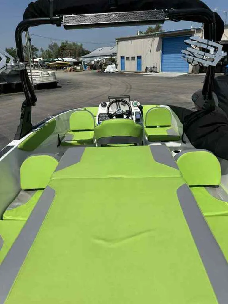 Slide: The Image of Heyday Wake Boats WT-1 2017 - 3