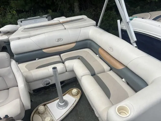 Slide: The Image of Princecraft Sport Fisher 22 2005 - 10