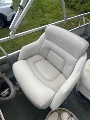 Slide: The Image of Princecraft Sport Fisher 22 2005 - 11