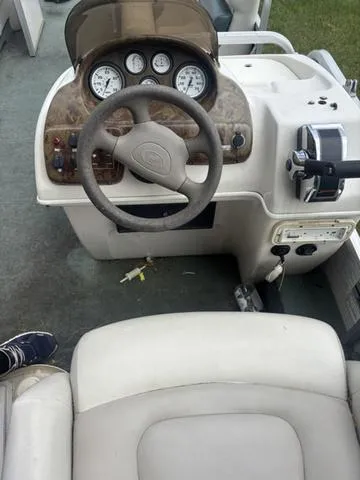 Slide: The Image of Princecraft Sport Fisher 22 2005 - 12