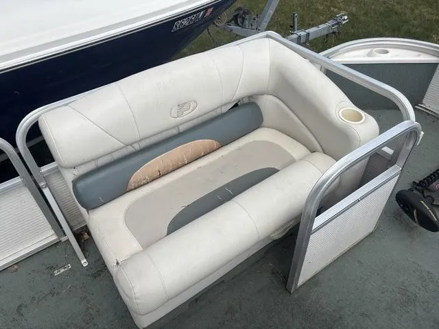 Slide: The Image of Princecraft Sport Fisher 22 2005 - 9