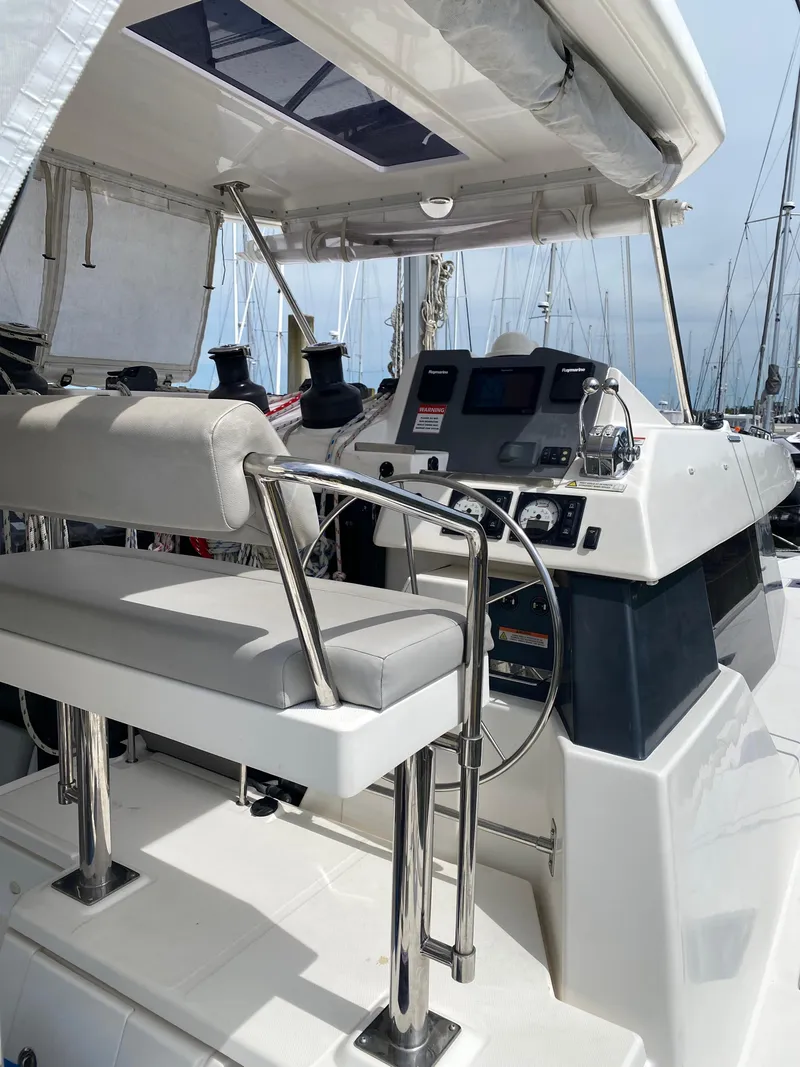 Slide: The Image of Leopard 50 2020 - 12