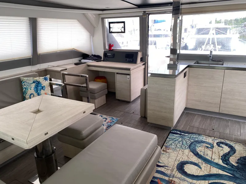 Slide: The Image of Leopard 50 2020 - 18