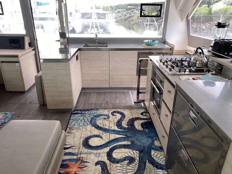 Slide: The Image of Leopard 50 2020 - 20