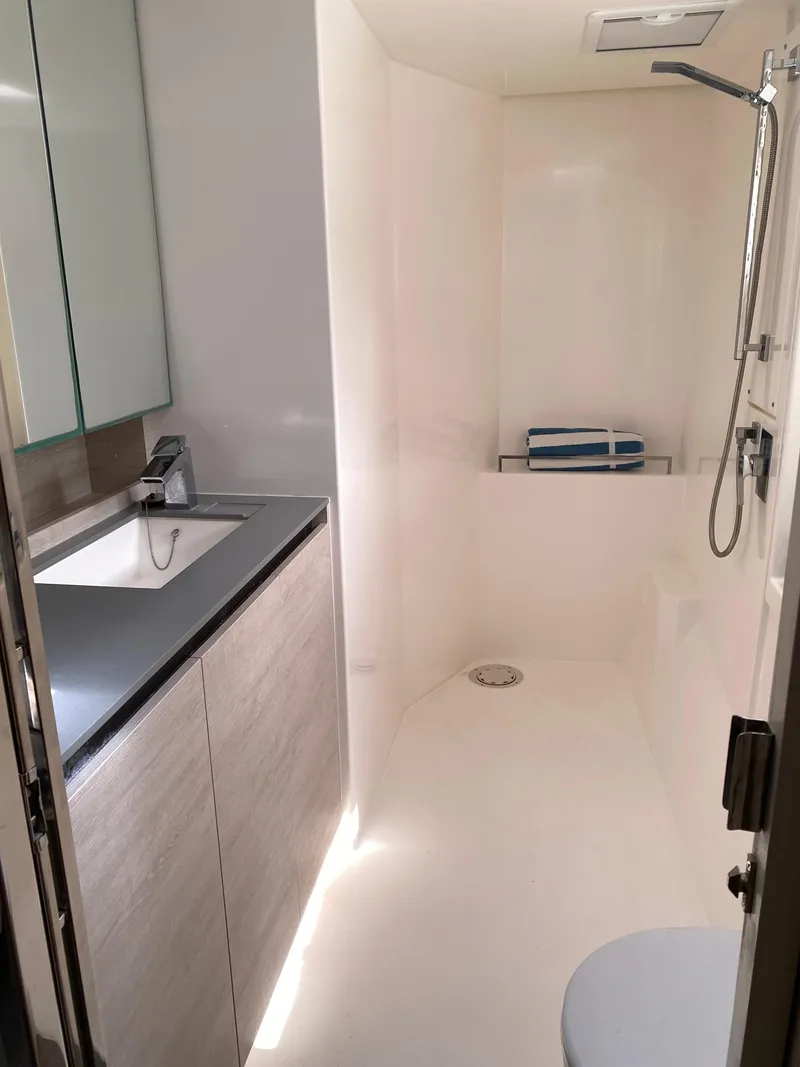 Slide: The Image of Leopard 50 2020 - 25