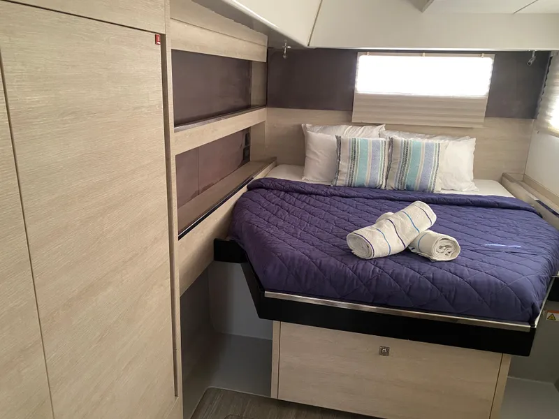 Slide: The Image of Leopard 50 2020 - 30