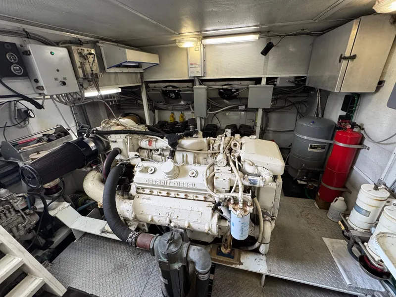 Slide: The Image of Custom Houseboat 2003 - 50