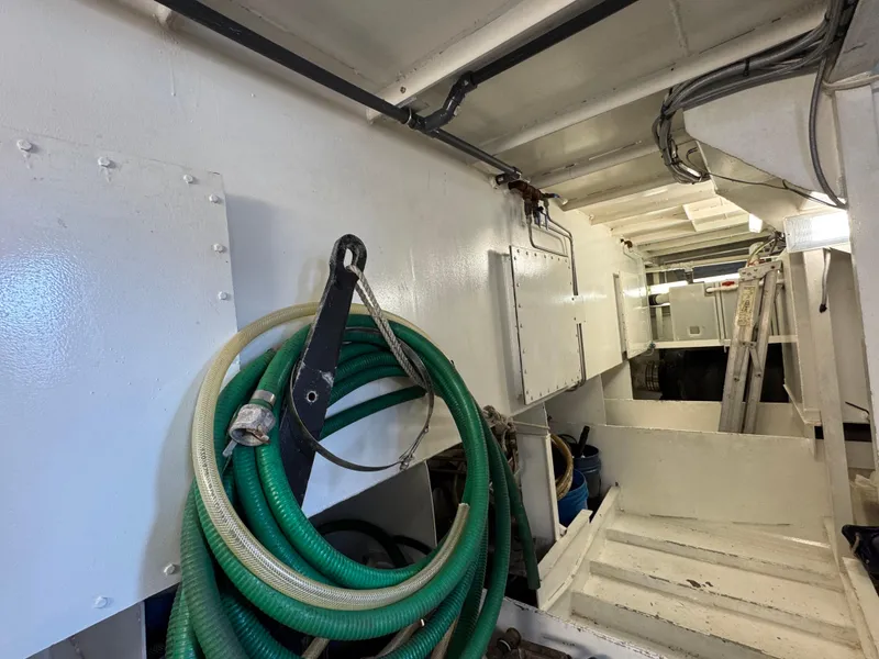 Slide: The Image of Custom Houseboat 2003 - 52