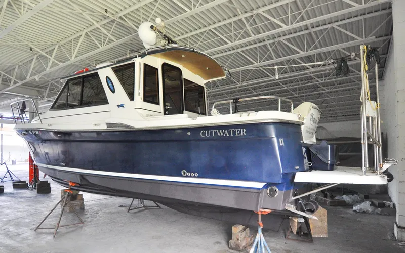 Slide: The Image of Cutwater C28 - Rhapsody - 10