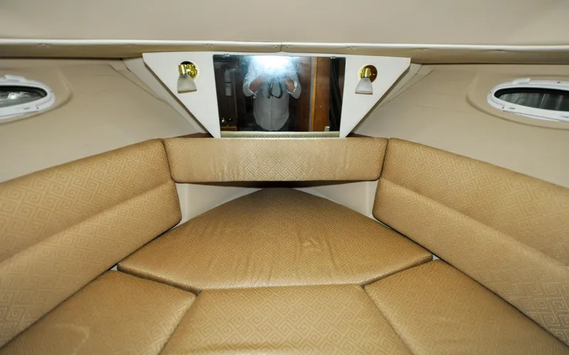 Slide: The Image of Cutwater C28 - Rhapsody - 101