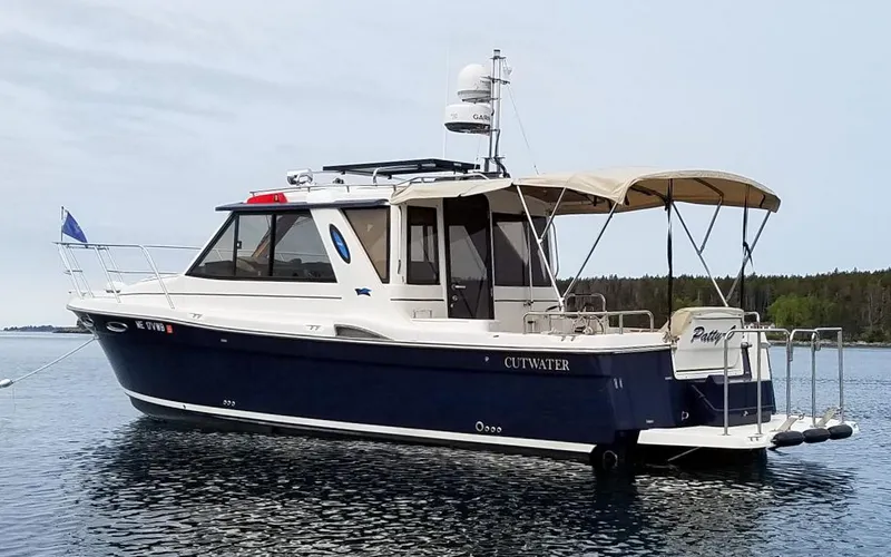 Slide: The Image of Cutwater C28 - Rhapsody - 2