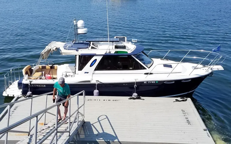 Slide: The Image of Cutwater C28 - Rhapsody - 4