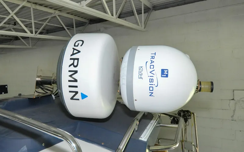 Slide: The Image of Cutwater C28 - Rhapsody - 45