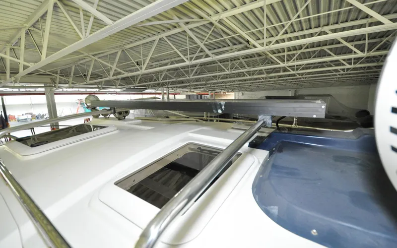 Slide: The Image of Cutwater C28 - Rhapsody - 46