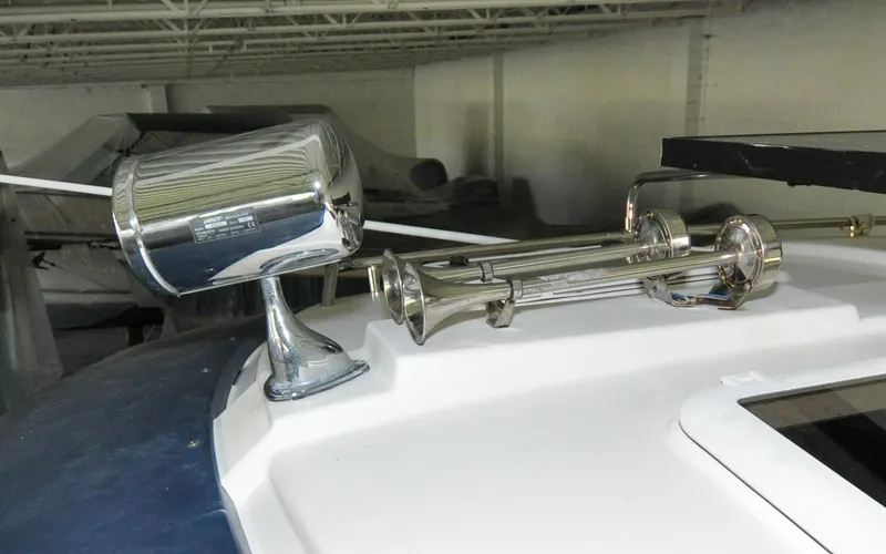 Slide: The Image of Cutwater C28 - Rhapsody - 48