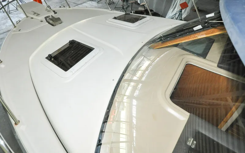 Slide: The Image of Cutwater C28 - Rhapsody - 50