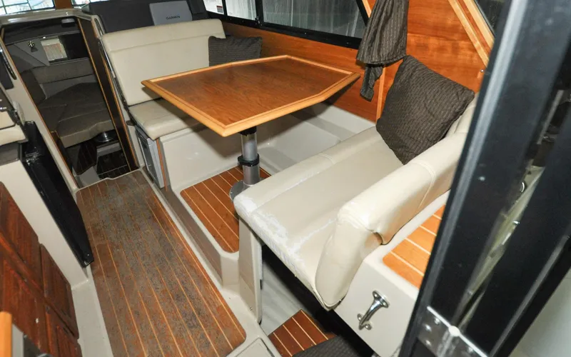 Slide: The Image of Cutwater C28 - Rhapsody - 56