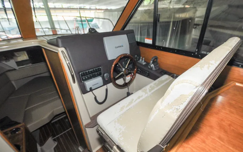 Slide: The Image of Cutwater C28 - Rhapsody - 70