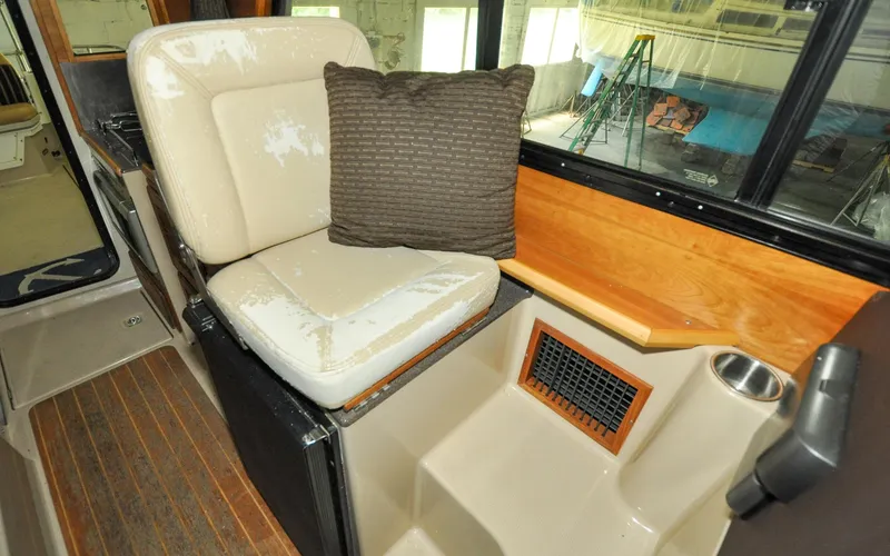 Slide: The Image of Cutwater C28 - Rhapsody - 80