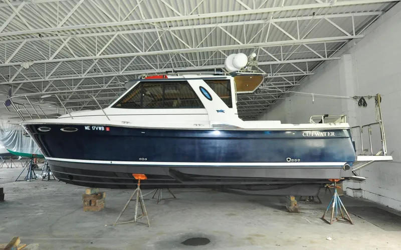 Slide: The Image of Cutwater C28 - Rhapsody - 9