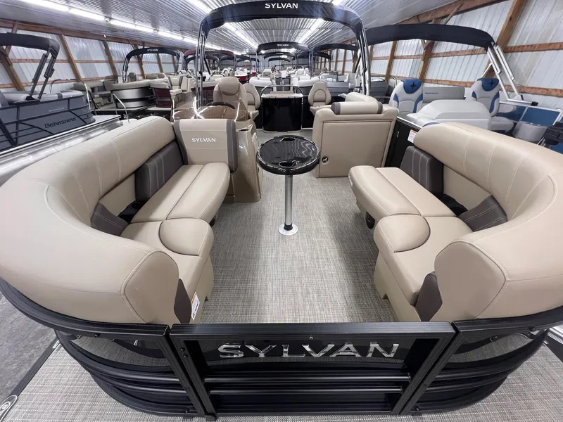 Slide: The Image of Sylvan Mirage 8520 Party Fish 2026 - 29