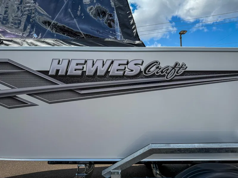 Slide: The Image of Hewescraft 200 ProV ET 2025 - 22