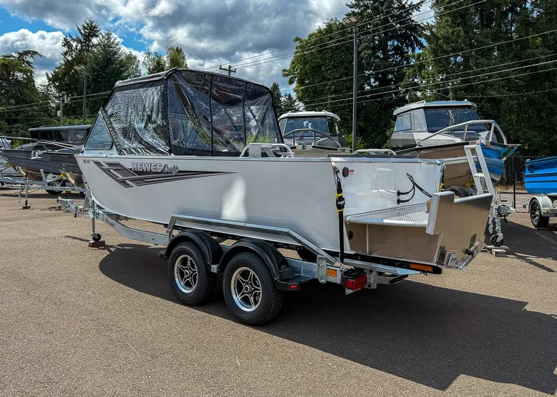 Slide: The Image of Hewescraft 200 ProV ET 2025 - 4