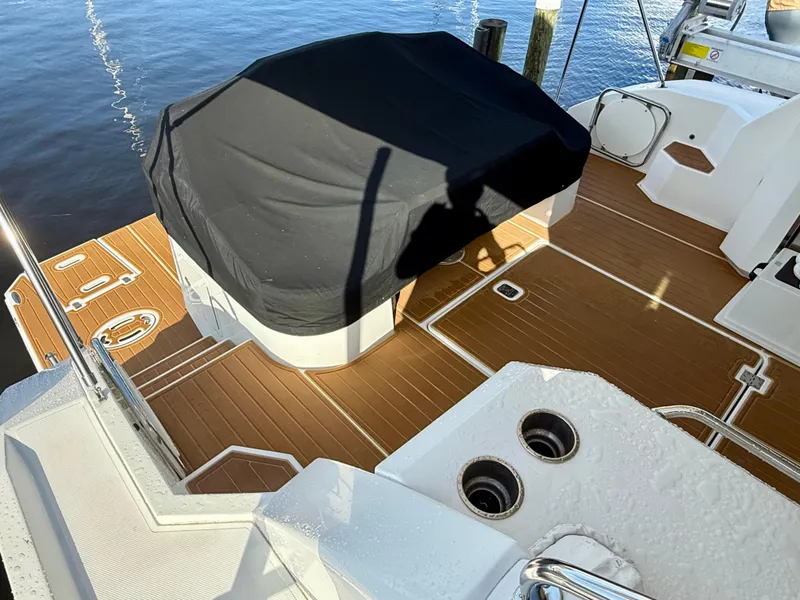 Slide: The Image of Cruisers Yachts 48 Cantius 2012 - 20