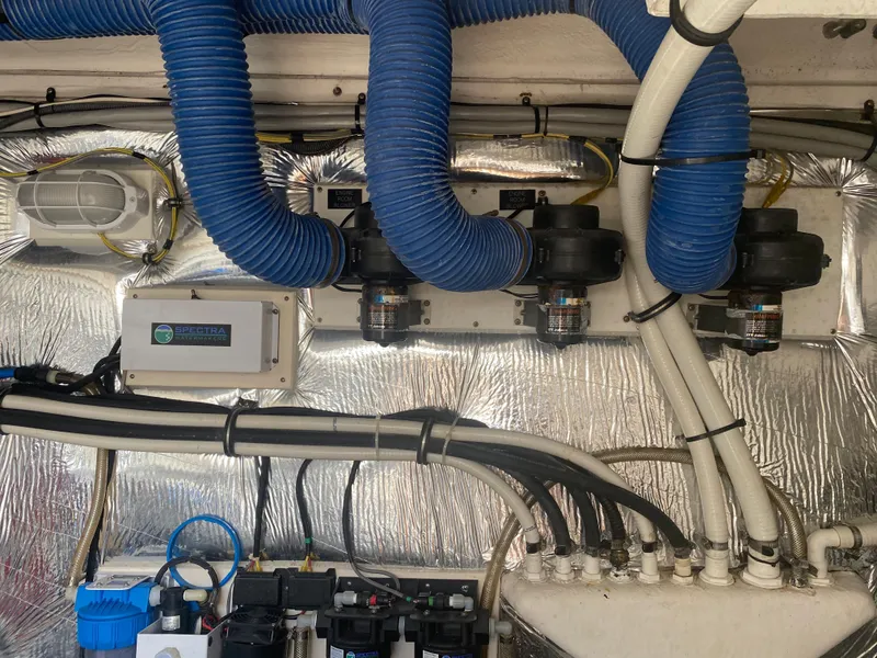 Slide: The Image of Cruisers Yachts 48 Cantius 2012 - 93