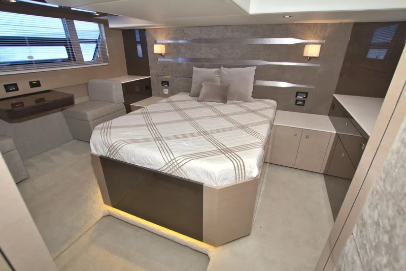 Slide: The Image of Cruisers Yachts 54 Fly 2018 - 54