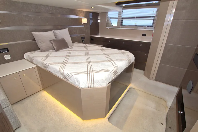 Slide: The Image of Cruisers Yachts 54 Fly 2018 - 58