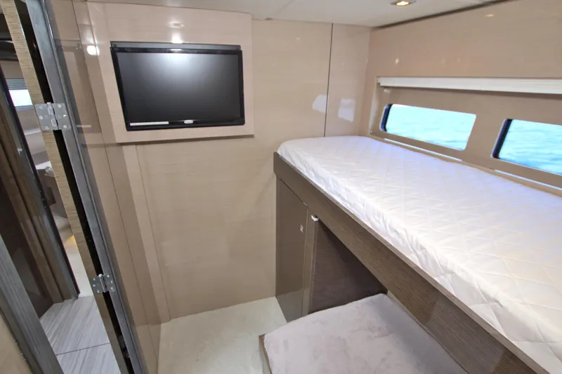 Slide: The Image of Cruisers Yachts 54 Fly 2018 - 64