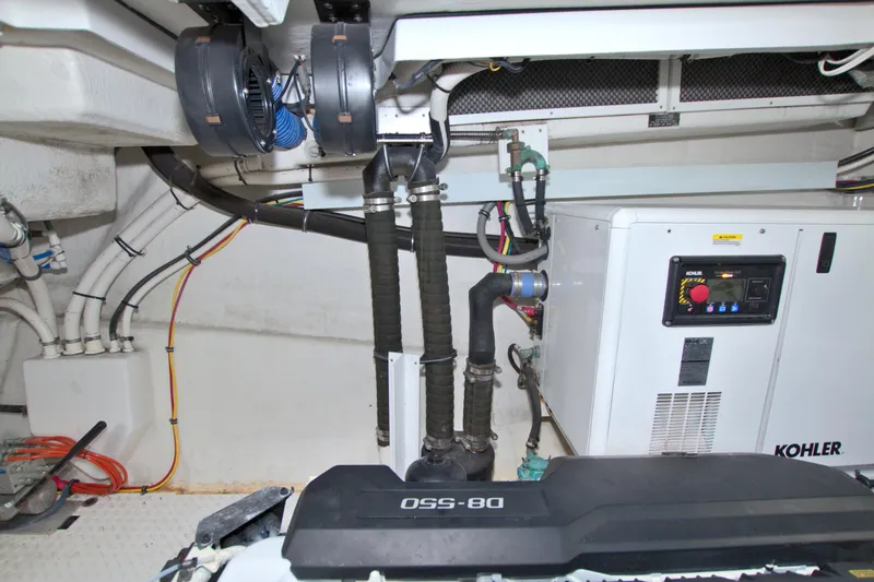 Slide: The Image of Cruisers Yachts 54 Fly 2018 - 82