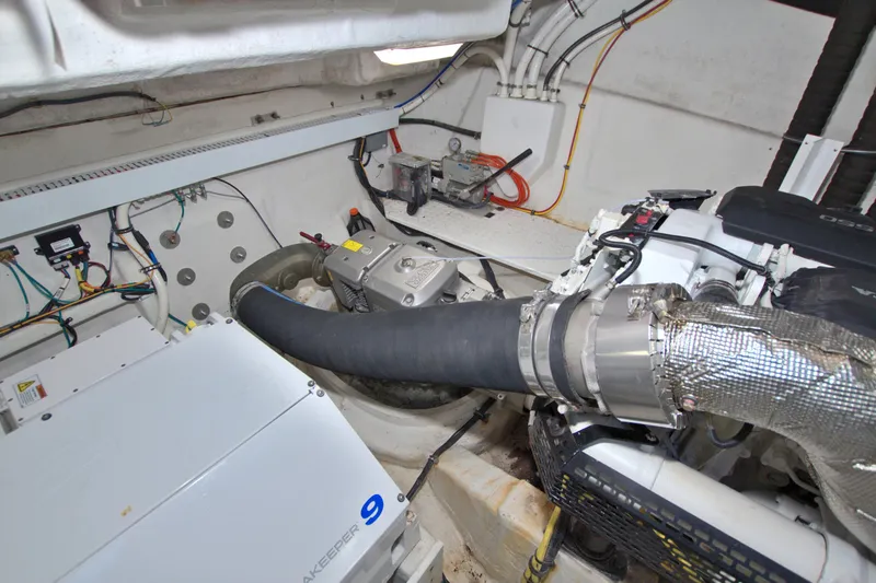 Slide: The Image of Cruisers Yachts 54 Fly 2018 - 84