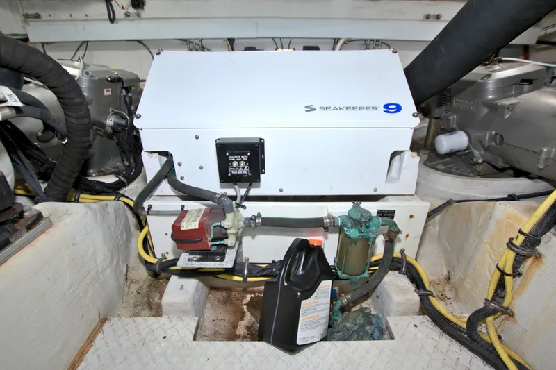 Slide: The Image of Cruisers Yachts 54 Fly 2018 - 85