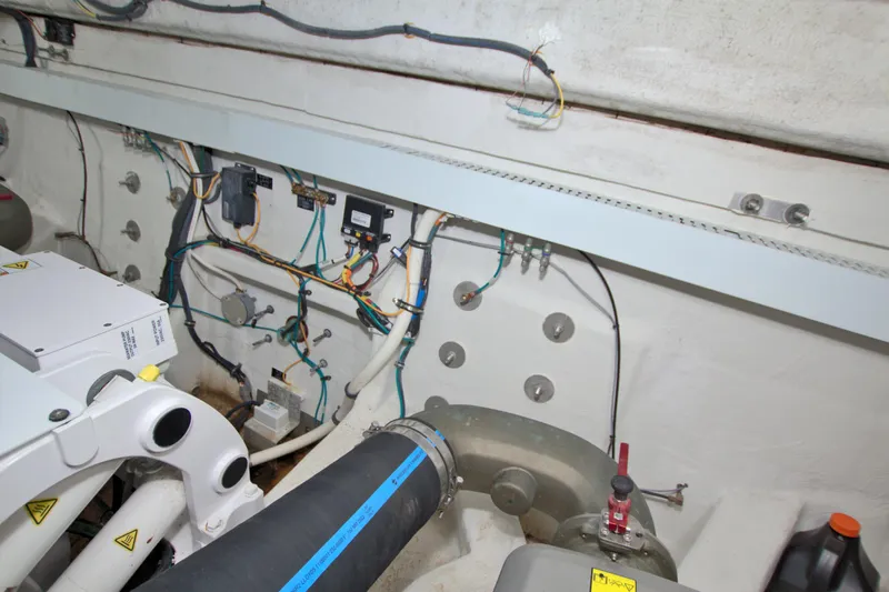 Slide: The Image of Cruisers Yachts 54 Fly 2018 - 86