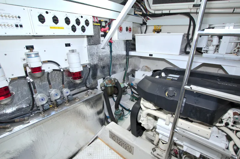 Slide: The Image of Cruisers Yachts 54 Fly 2018 - 95