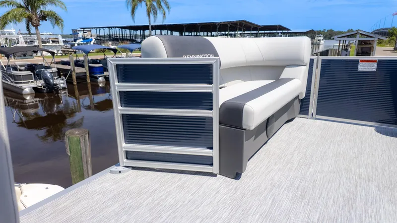 Slide: The Image of Bennington 20 SL 2026 - 12