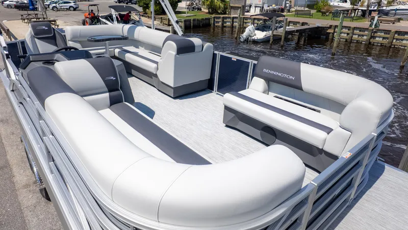 Slide: The Image of Bennington 20 SL 2026 - 5